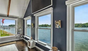 166 New Meadow Rd, Barrington, RI 02806