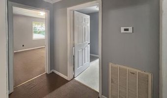 1037 Jones St, Athens, TN 37303
