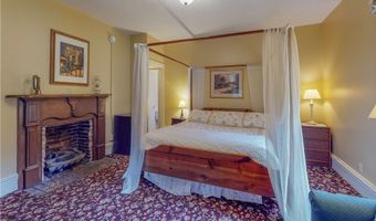 5696 Steubenville Rd SE, Amsterdam, OH 43903