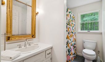 790 Rhoades Hl, Barnard, VT 05031
