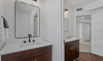 822 S Johnstone Ave, Bartlesville, OK 74003