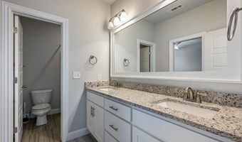 6008 SW Broadway St, Bentonville, AR 72713