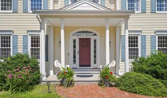 4 Monticello Dr, Amherst, NH 03031