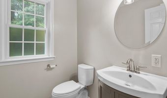 41 Nancy Dr, Ashland, MA 01721