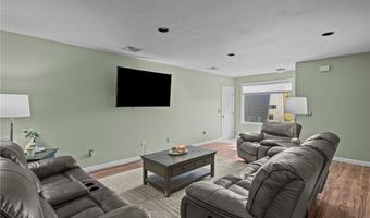774 Cooper Rd, Glocester, RI 02814
