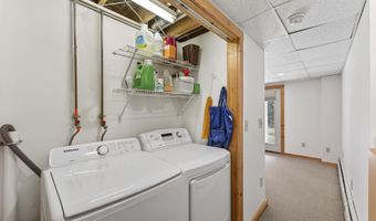 128 Twin View Dr, Carroll, NH 03598