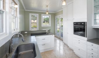 2238 Hoonanea St, Honolulu, HI 96822