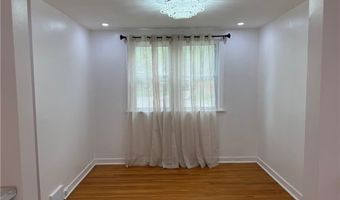 63 Norman Pl, Amherst, NY 14226