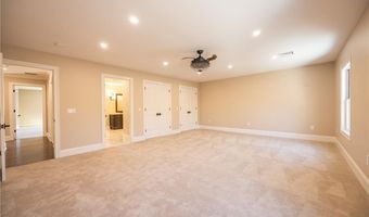 7 Dennell Dr, Lincoln, RI 02865