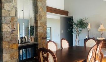 2 Wenscott Ln, North Providence, RI 02904