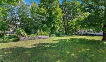 58-60 Frost Pl, Brattleboro, VT 05301