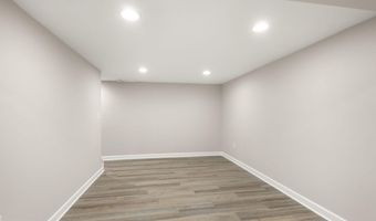 8470 NICOLE Ct, Annandale, VA 22003
