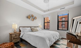 1111 ORONOCO St 326, Alexandria, VA 22314