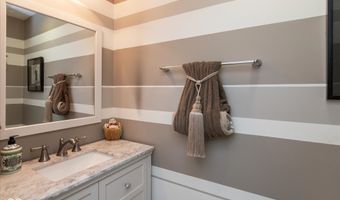 8701 Thatcher Ln, Avon, IN 46123