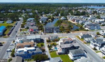 30 N PENNSYLVANIA Ave, Bethany Beach, DE 19930