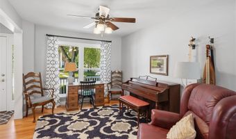 329 Gateford Dr, Ballwin, MO 63021