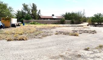 529 Nicholas Rd, Socorro, TX 79927