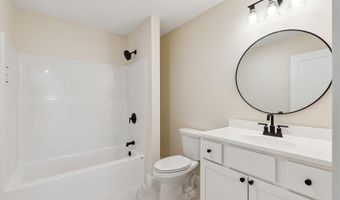 1540 Foxes Ridge Rd, Acton, ME 04001
