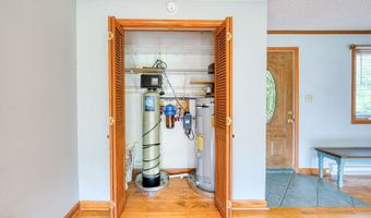 28 Farm Dr, Ashford, CT 06278