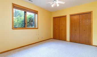 2010 Indiangrass Ct, Ames, IA 50014