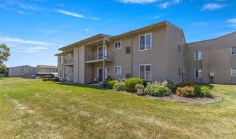 10037 Allen Pointe Dr, Allen Park, MI 48101