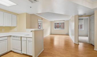 3830 9TH St N 606W, Arlington, VA 22203