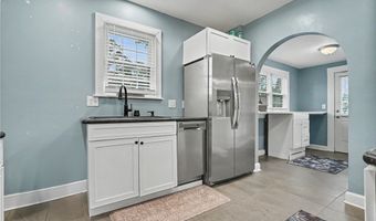 865 Hartshorn St, Alliance, OH 44601