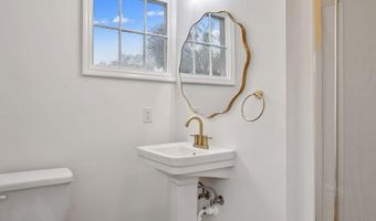 609 Carteret St 2, Beaufort, SC 29902