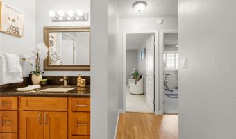 4280 Salt Lake Blvd D23, Honolulu, HI 96818
