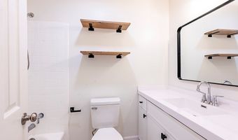 5902 WOODCLIFF St, Albany, GA 31721