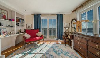 84 Johnsons Point Rd, Branford, CT 06405