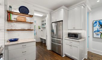 10 Hayek St, Beaufort, SC 29907