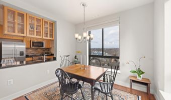 1200 N HARTFORD St 601, Arlington, VA 22201