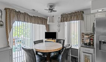 72 Hilltop Dr F, North Providence, RI 02904