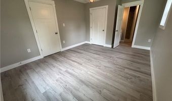 2318 N Lakeview Dr, Austin, IN 47102