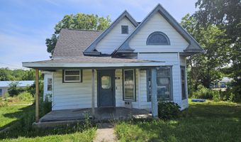 203 E Pennington Ave, Ava, MO 65608