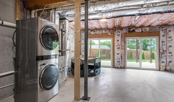 243 Simmonsville Ave, Johnston, RI 02919