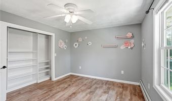 71 Rolling Hill Dr, Exeter, RI 02822