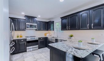 2634 Dennis Dr, Alton, IL 62002