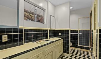 1127 W Foothill Blvd, Arcadia, CA 91006