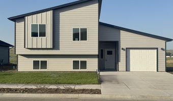 901 Bennington Dr, Box Elder, SD 57719