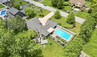 3401 Woodview Pl, Columbus, OH 43220