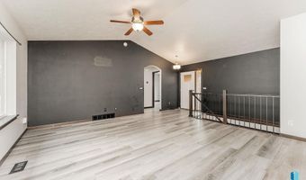 48 N 6th St, Baltic, SD 57003