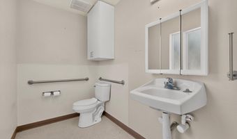 655 Country Ln, Bosque Farms, NM 87068