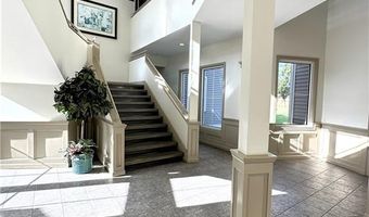 132 Old River Rd 203, Lincoln, RI 02865