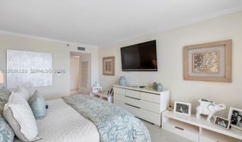 1000 W Island Blvd 2307, Aventura, FL 33160
