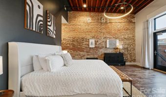122 College St #301, Asheville, NC 28801