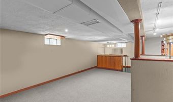 11 Red Robin Rd, Cranston, RI 02920