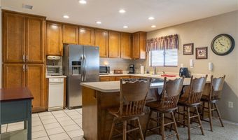 12386 Pawnee Rd, Apple Valley, CA 92308