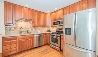 11904 HUNTING RIDGE Ct, Potomac, MD 20854